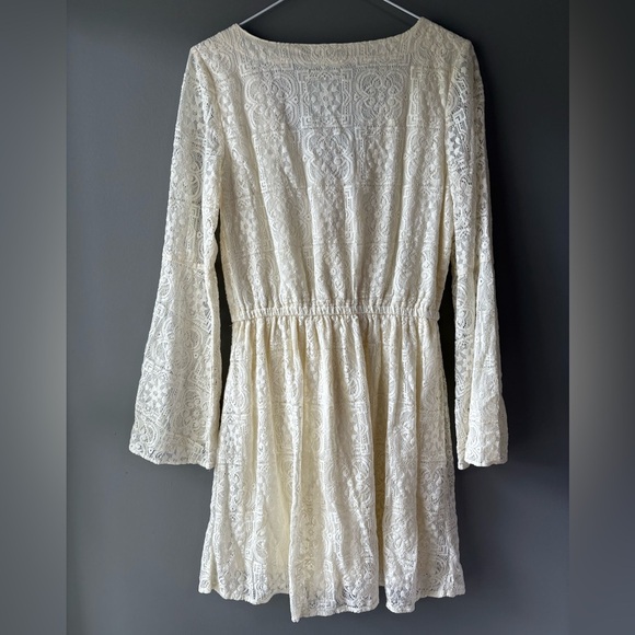 American Eagle Lace Cream Bell Sleeve Boho Dress Sz  Small - Picture 6 of 6